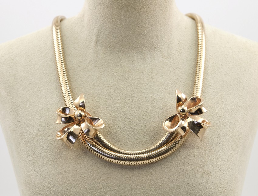 Bow Chain Necklace