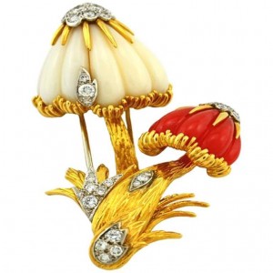 Van Cleef & Arpels Gold Mushroom Brooch with Coral and Diamonds