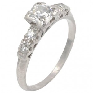 Art Deco 0.50 Carat Diamond and Platinum Engagement Ring